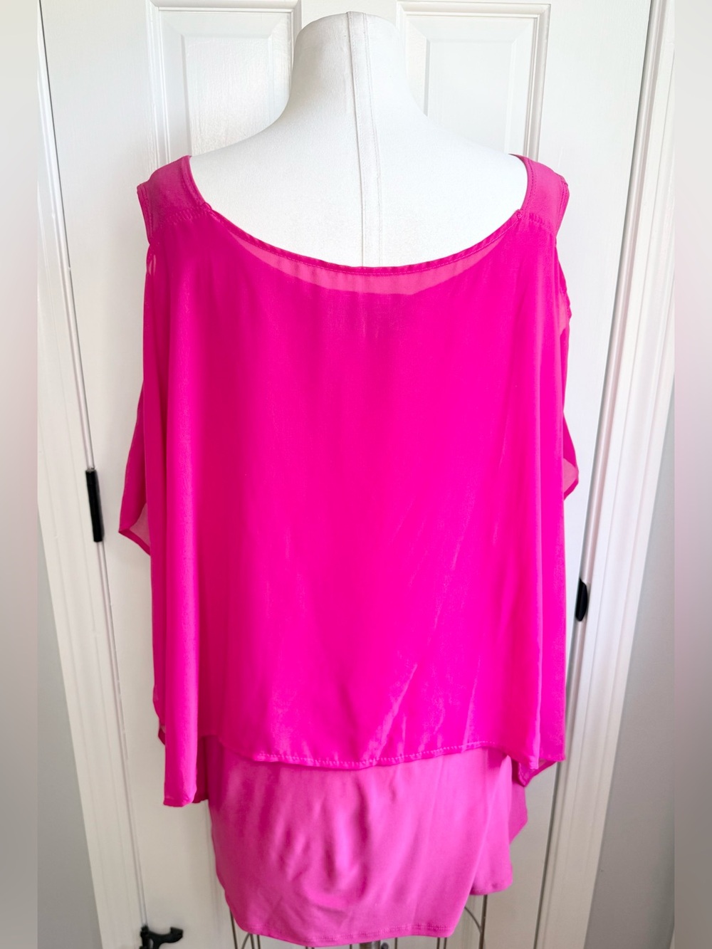 Flowy Hot Pink Layered Tunic Top - Picture 6 of 8